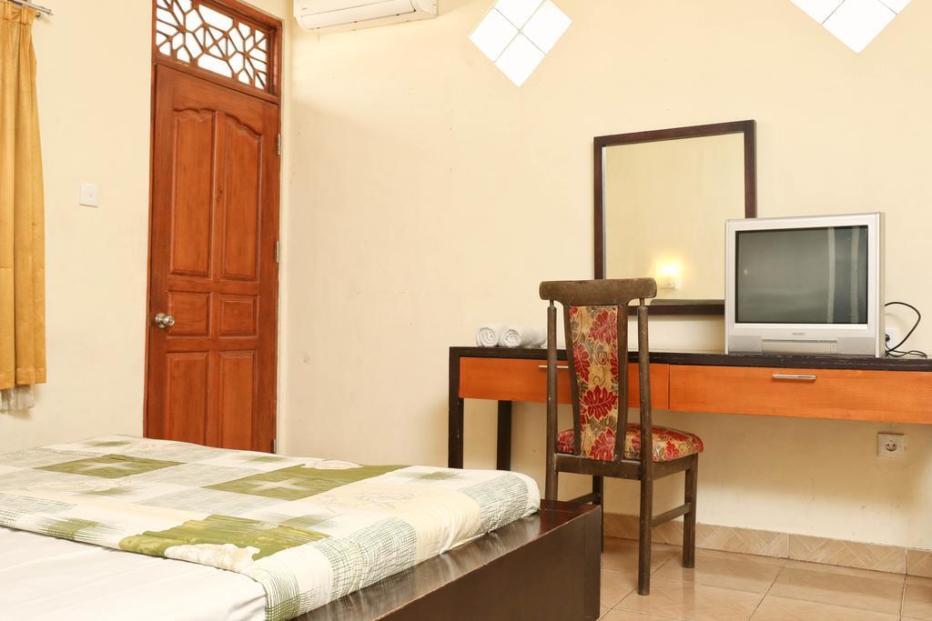 Wisma tamu Reddoorz @ Mataram Kuta 2